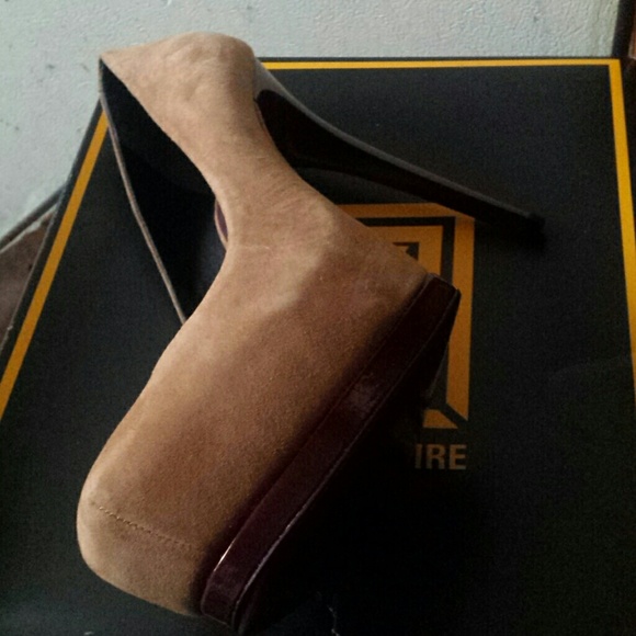 shoes - Picture 3 of 3