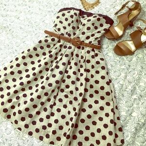 S A L E🍂Fun and girly polka dot dress