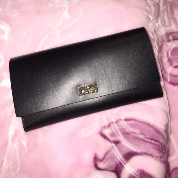 New never used Kate spade wallet
