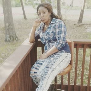 Meet your Posher, Linda