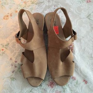 Arche sandals new with price
