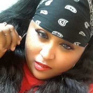 Meet your Posher, Lanedra