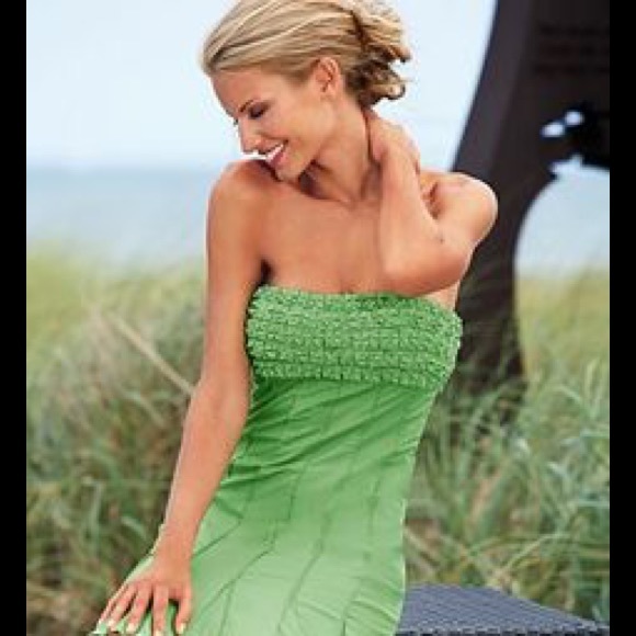Really Cute Venus Strapless Dress