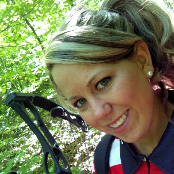 Meet your Posher, Ariel - Picture 1 of 1