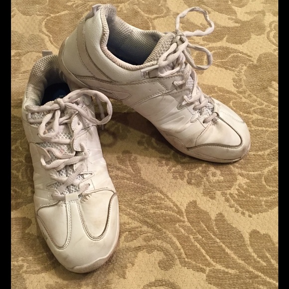 Varsity Tradition cheer sneakers shoes 7.5