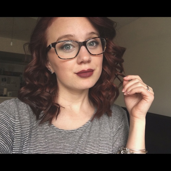 Meet your Posher, Miranda - Picture 1 of 1