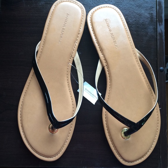 BRAND NEW Banana Republic Flip Flops
