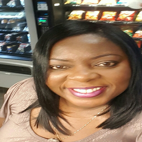 Meet your Posher, Shirley