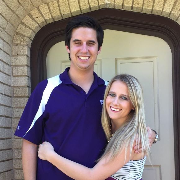 Meet your Posher, Elyssa