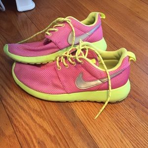 Pink and lime green youth size 5 Roshe Runs