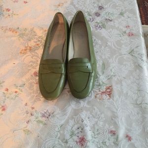 Talbots loafers size 10, green leather