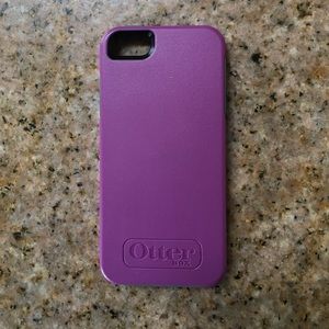 Purple otterbox iPhone 5/5s case, NWOT!