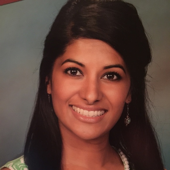 Meet your Posher, Ambreen