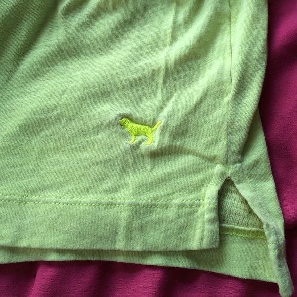 VS PINK yellow loose fitting tee with open back - Picture 2 of 4