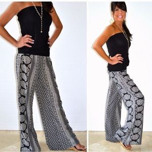 Elan Black Gypsy Print Flowy Pants Size Medium