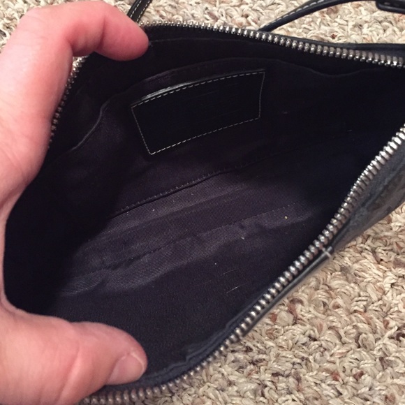 Sold! Coach signature cross body - Picture 2 of 2