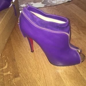 Gorgeous purple 100% authentic louboutins