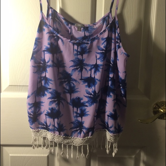 Tank with back slit with off -white lace