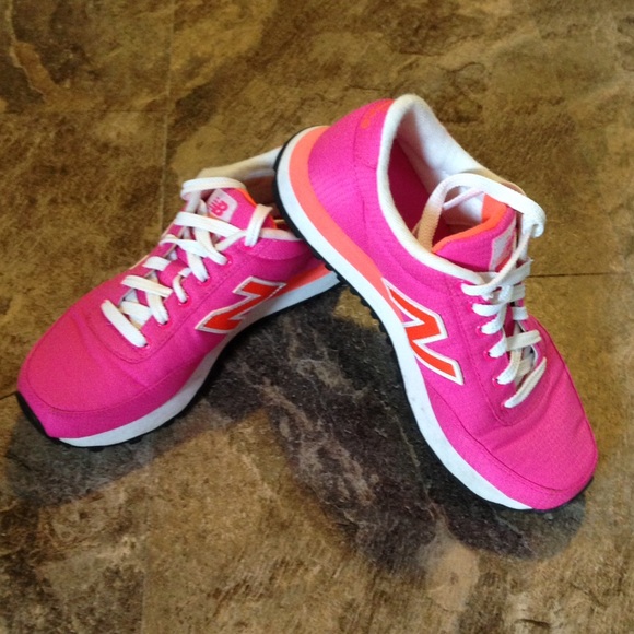 new balance windbreaker 501