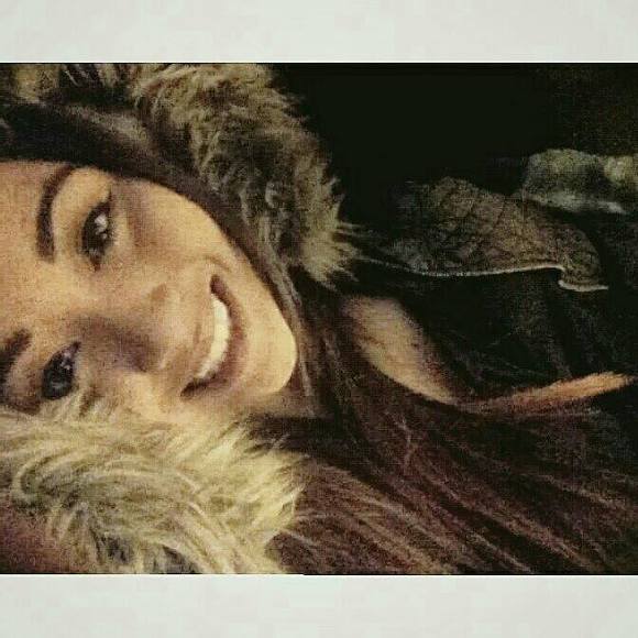 Meet your Posher, Angeline