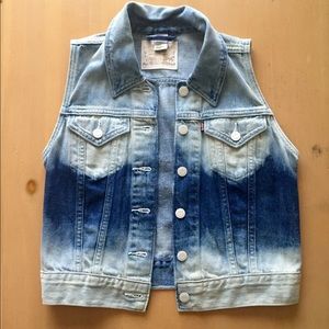 LEVIS denim cut off jean jacket BRAND NEW