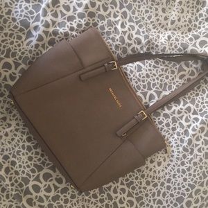 Michael Kors medium sized bag