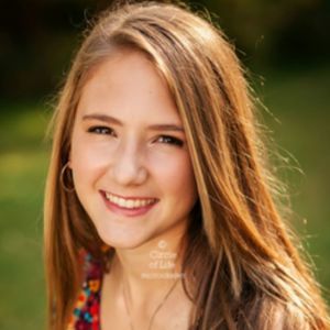 Meet your Posher, Alyssa