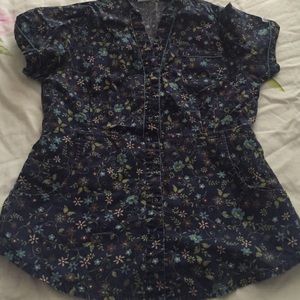 Floral scrub top