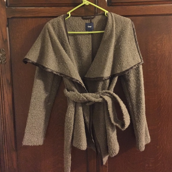 Gap sweater jacket
