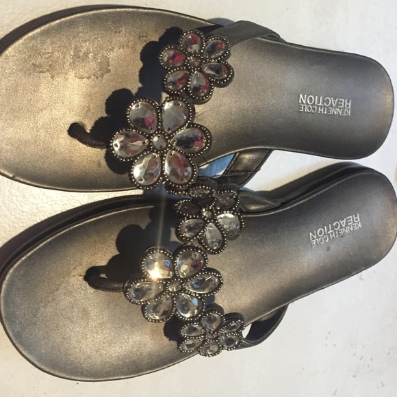 Kenneth Cole sandals