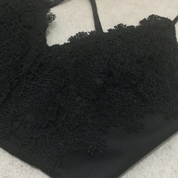 Clearance Gorgeous Black Crop Top - Picture 2 of 2