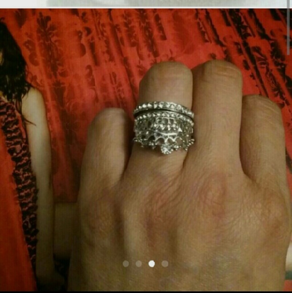 Crystal Rhinestone Crown Ring - Picture 4 of 4