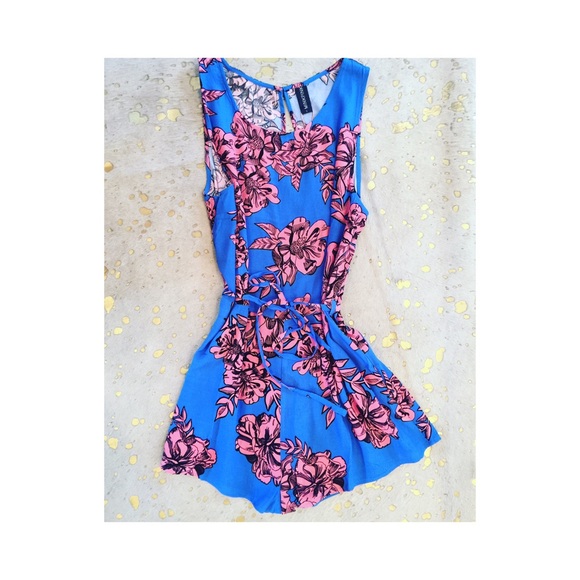 MinkPink romper - Picture 1 of 1