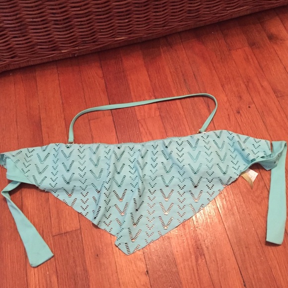 Worn once Gianni Bini bathing suit top