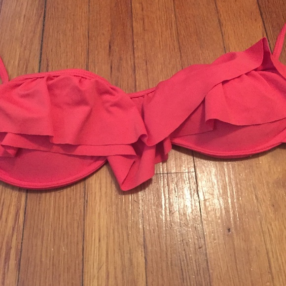 Asos lightly worn ruffle bikini top - Picture 2 of 4