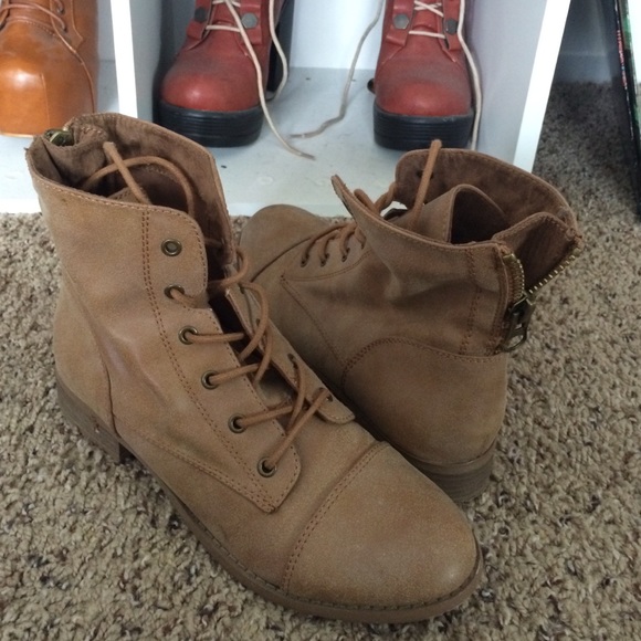 Leather Laceup boots