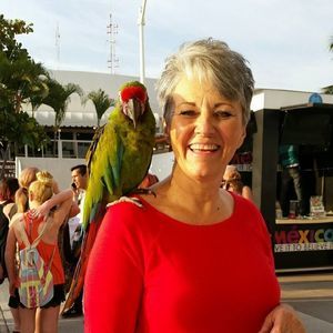 Meet your Posher, Paula