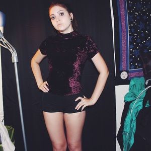 Velvet cropped turtle neck