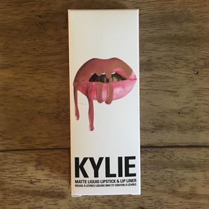 Kylie Jenner Lip Kit- Candy K