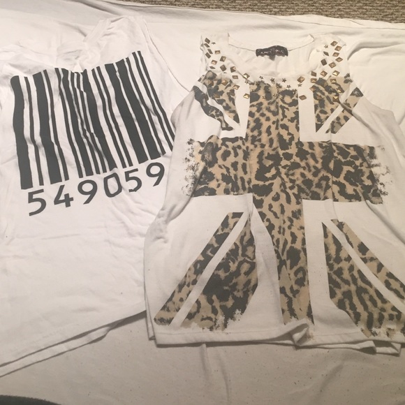 2 muscle tanks - Picture 1 of 1