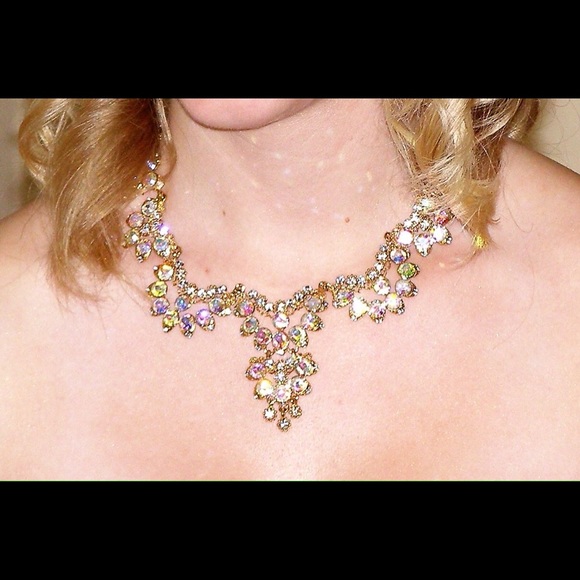 Beautiful Gold and Clear Gem Necklace - Picture 4 of 4