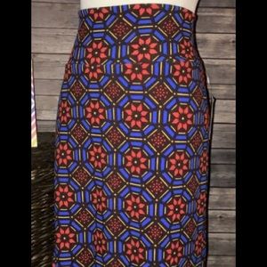 NWT - LuLaRoe XL Cassie Pencil Skirt