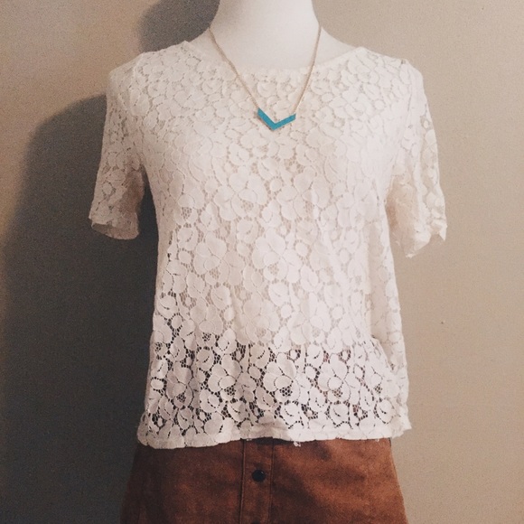 MOVING SALE Everly floral lace top