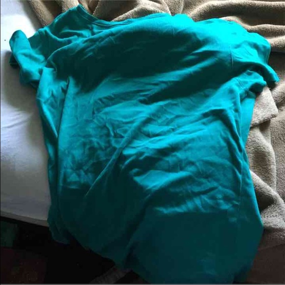 Old navy t shirt