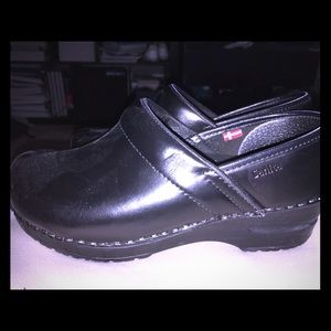 Sanita/Dansko womens leather clog