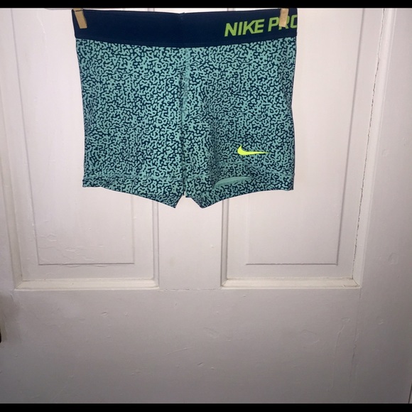 Nike pro spandex shorts