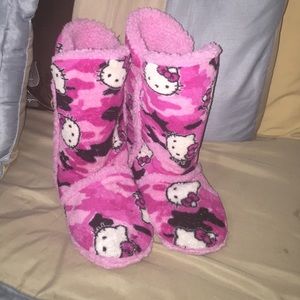 Gently worn hello kitty boots