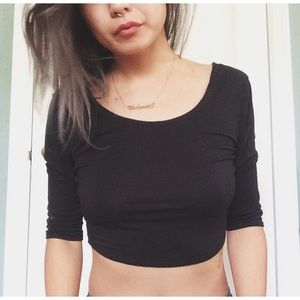 UO 3/4 sleeve black crop top