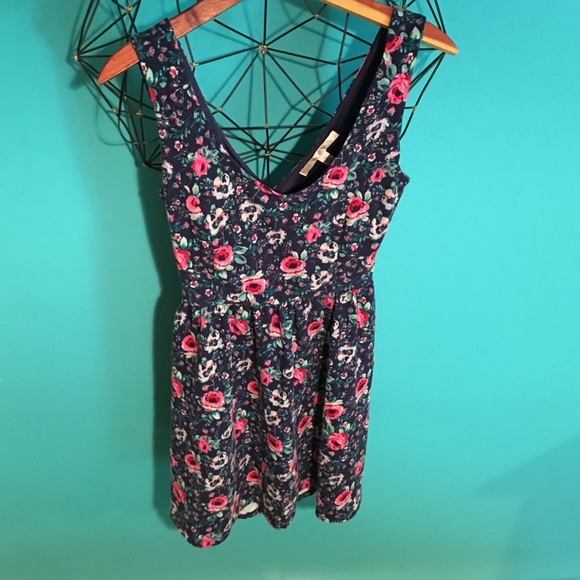 NWOT Lauren Conrad floral sundress (small)