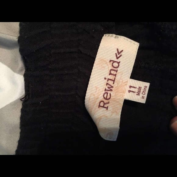 Size 11 black shorts - Picture 2 of 3